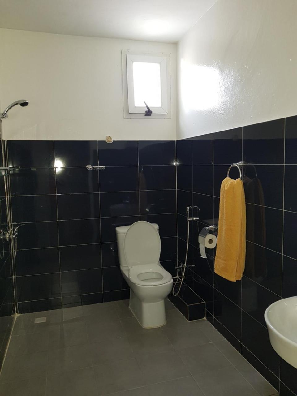 Villa Ty Milyn Mazela Sa 达喀尔 外观 照片