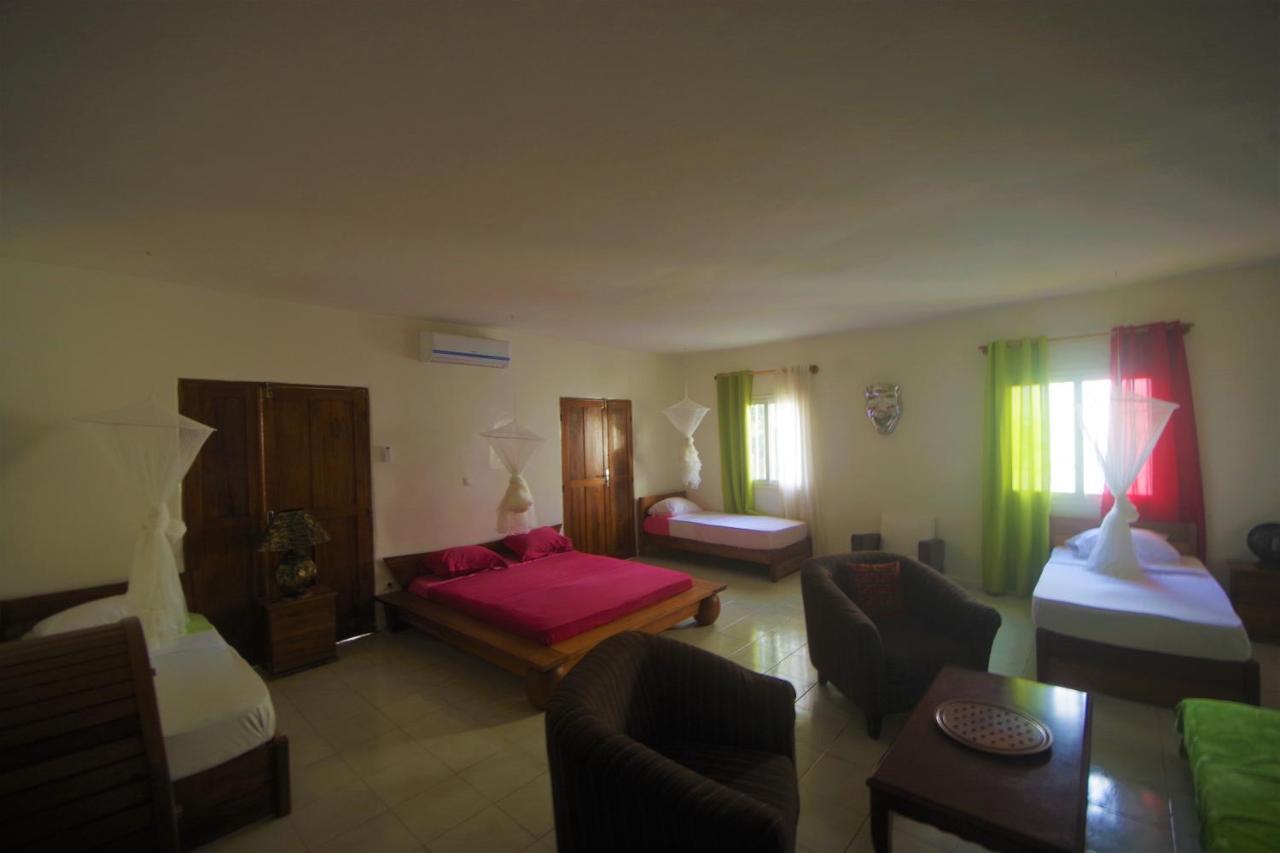 Villa Ty Milyn Mazela Sa 达喀尔 外观 照片