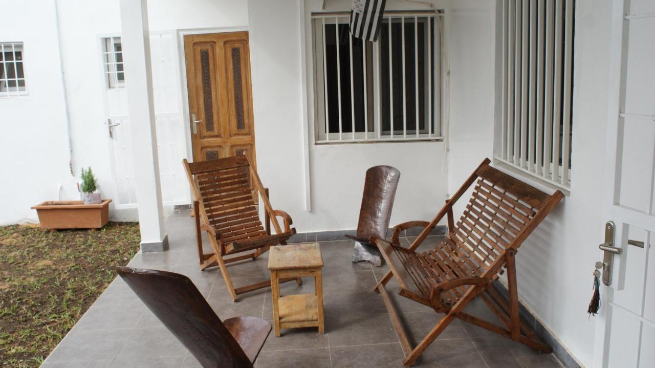 Villa Ty Milyn Mazela Sa 达喀尔 外观 照片