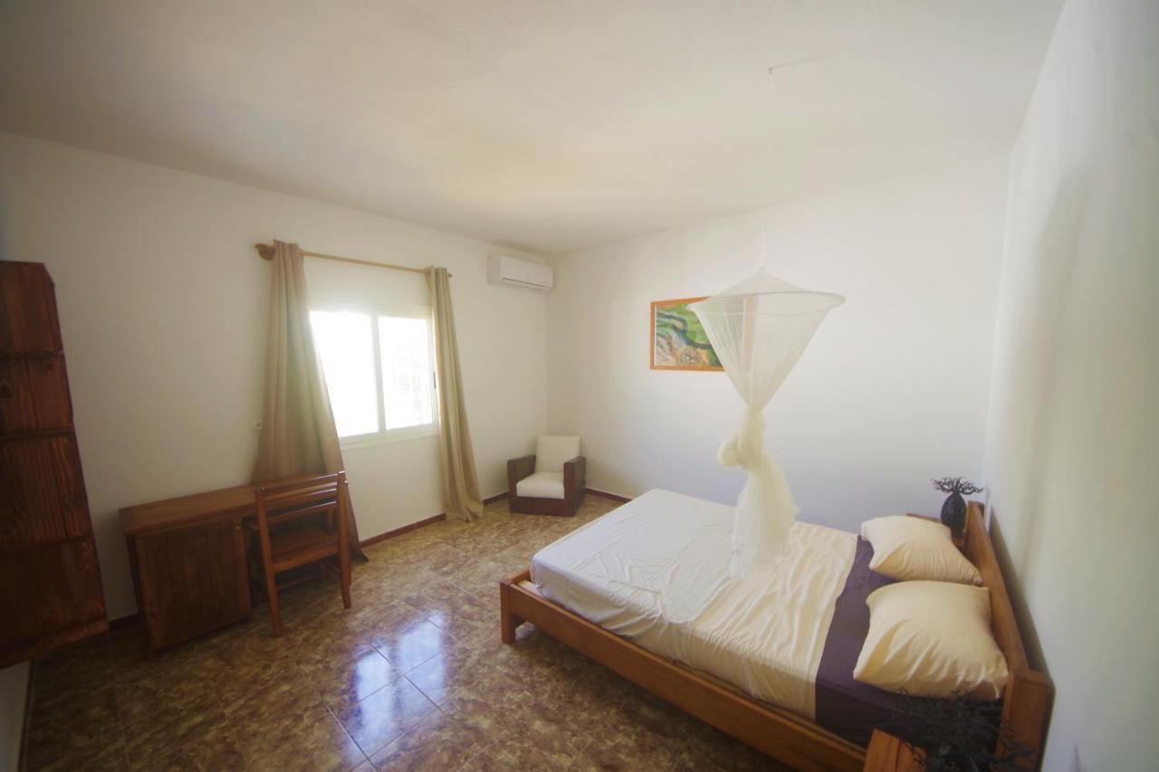 Villa Ty Milyn Mazela Sa 达喀尔 外观 照片