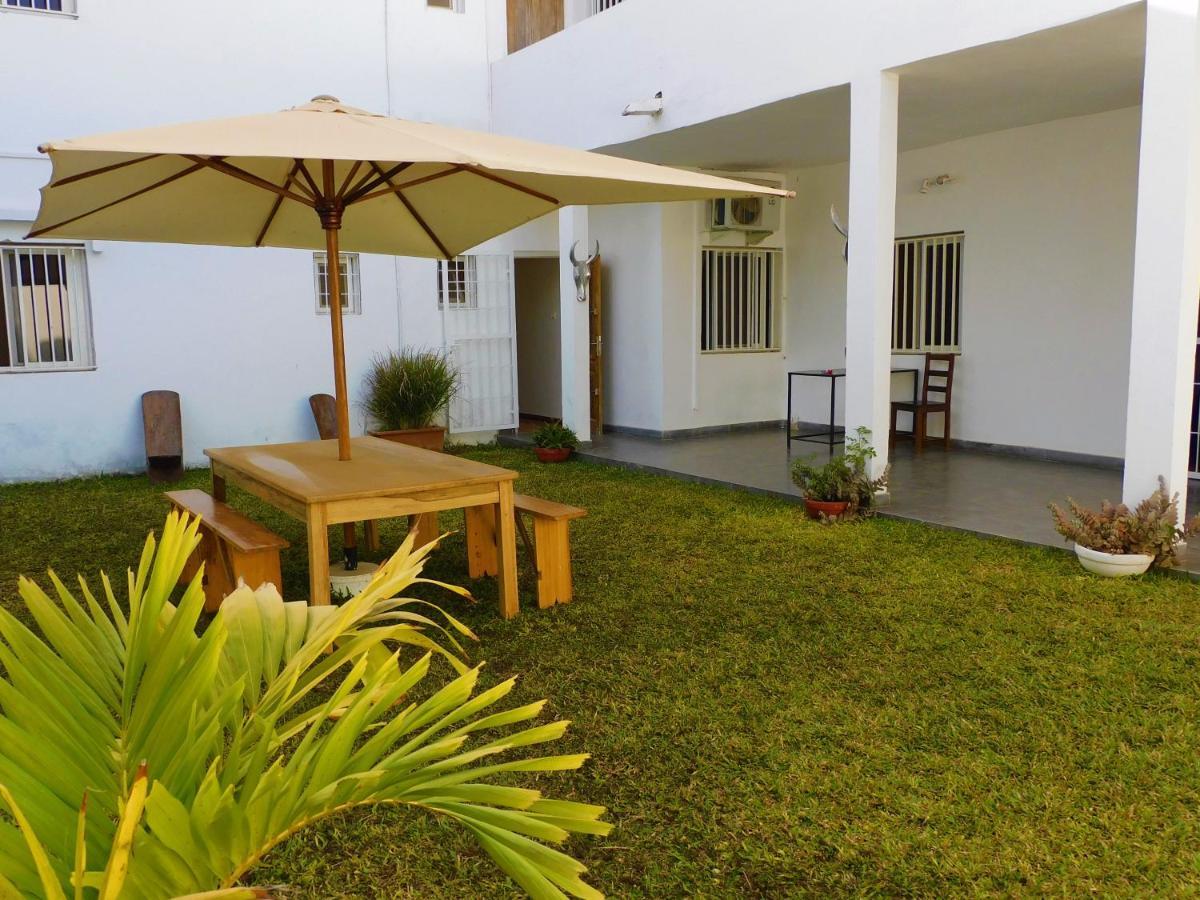 Villa Ty Milyn Mazela Sa 达喀尔 外观 照片