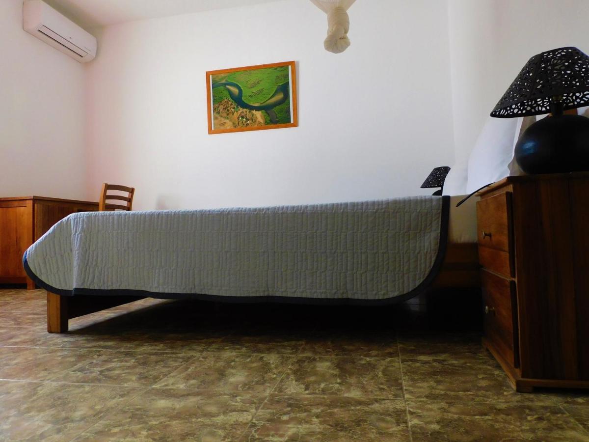 Villa Ty Milyn Mazela Sa 达喀尔 外观 照片