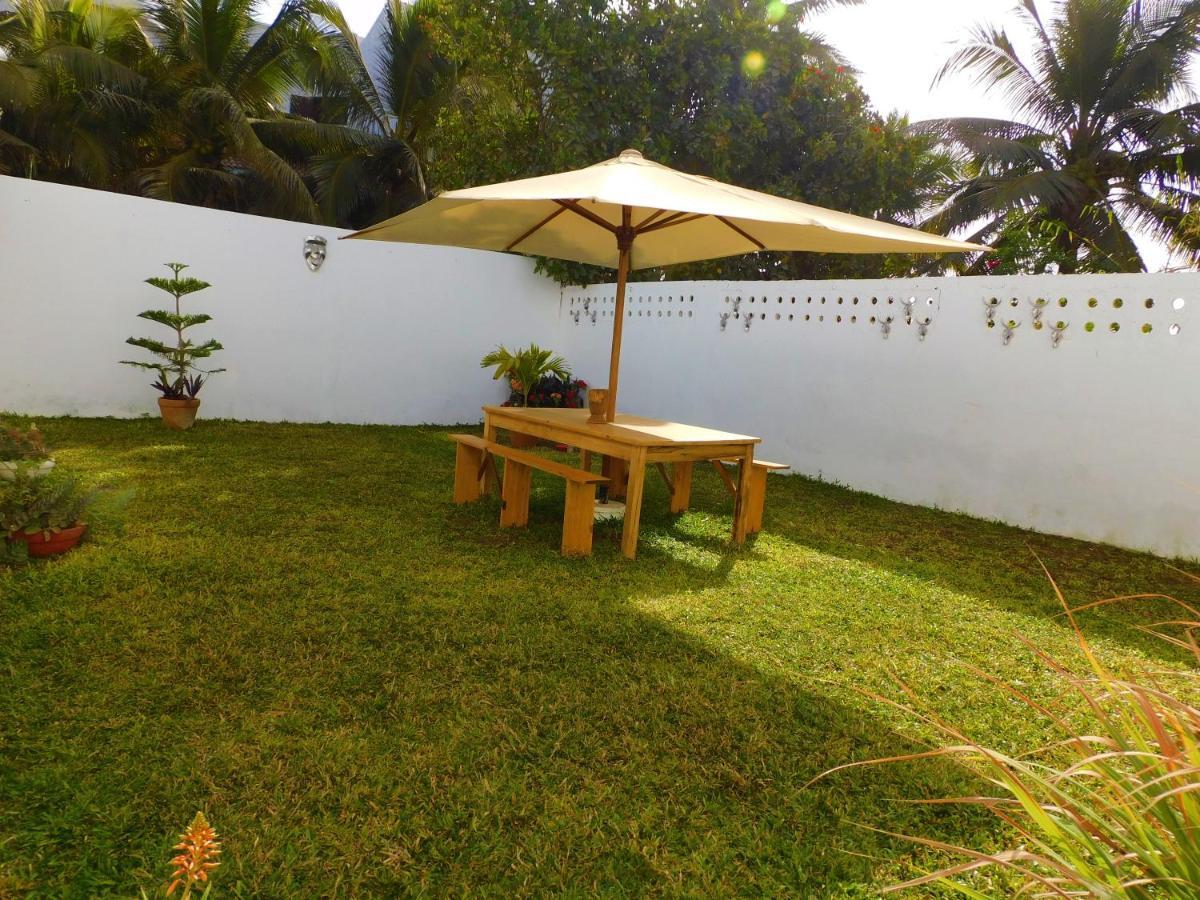 Villa Ty Milyn Mazela Sa 达喀尔 外观 照片